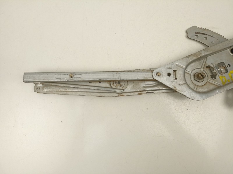 Recambio de elevalunas delantero izquierdo para renault kangoo 1.9 dci /f9q 37 4x4 referencia OEM IAM 8200188553  