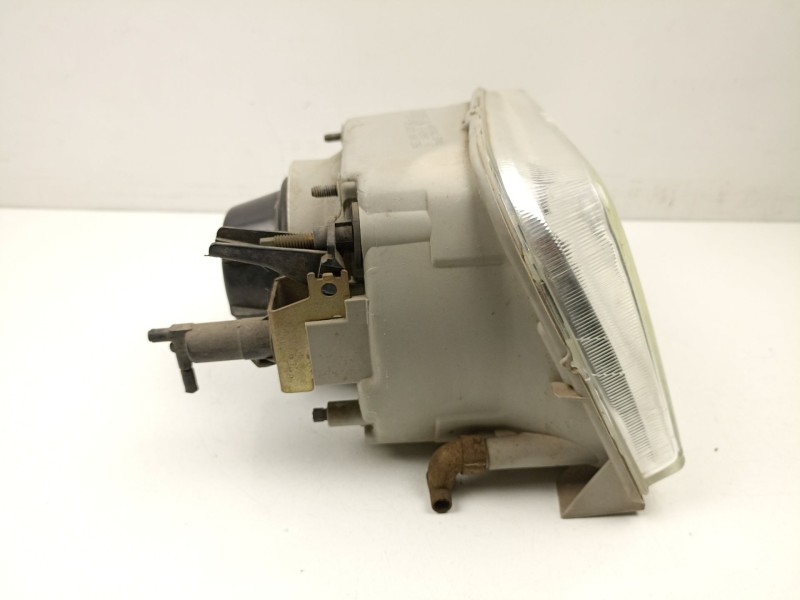 Recambio de faro derecho para renault express 1.2 g -c1g referencia OEM IAM 7700811984  