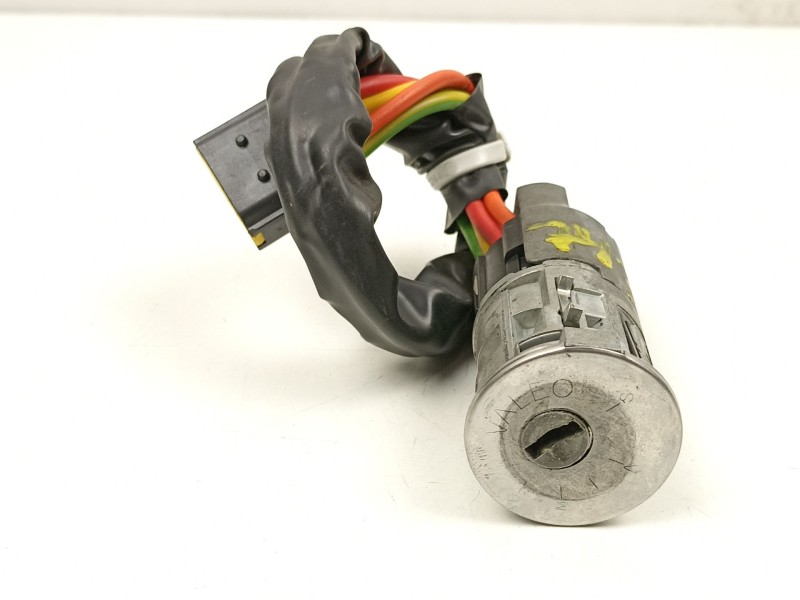 Recambio de conmutador de arranque para dacia logan básico referencia OEM IAM 6001551102  