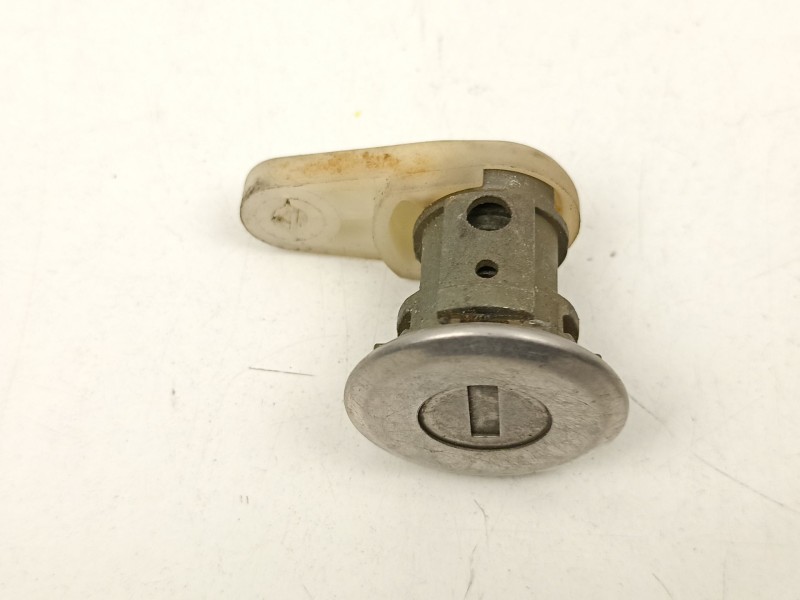 Recambio de conmutador de arranque para dacia logan básico referencia OEM IAM 6001551102  