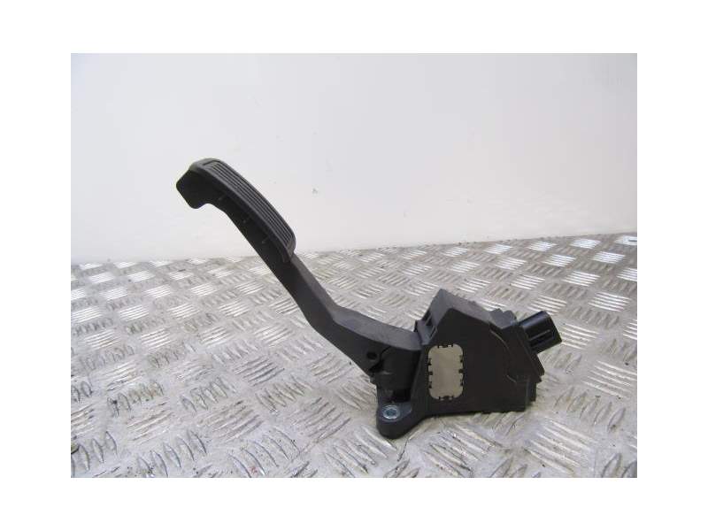 Recambio de potenciometro aceleracion para toyota yaris (_p9_) 1.33 vvt-i (nsp90_) referencia OEM IAM 781100D01  
