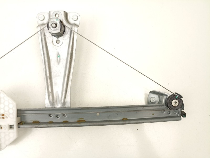 Recambio de elevalunas trasero izquierdo para dacia sandero ambiance referencia OEM IAM 827217198R  