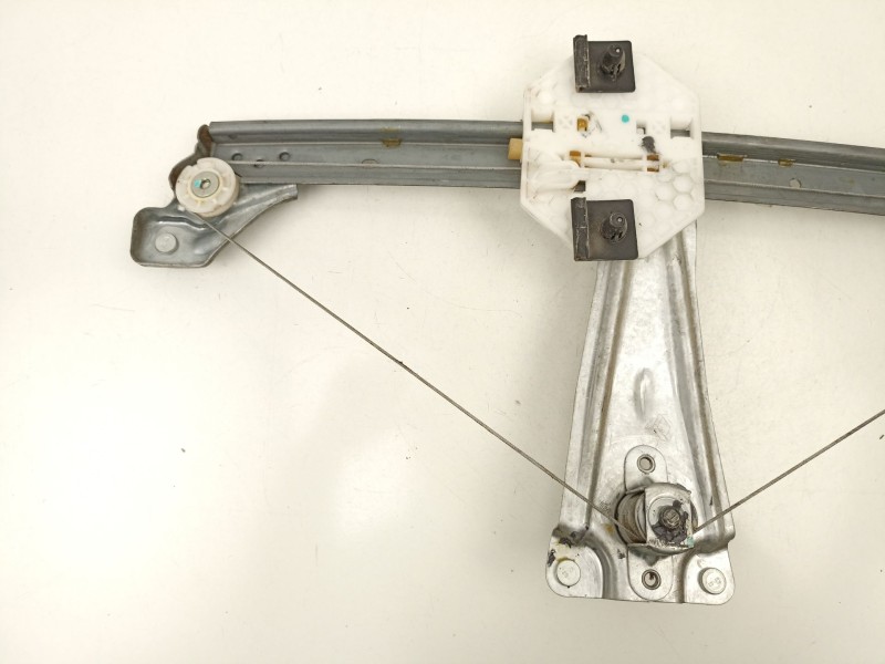 Recambio de elevalunas trasero derecho para dacia sandero ambiance referencia OEM IAM 827202131R  