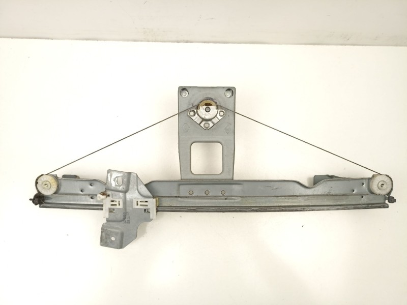 Recambio de elevalunas delantero izquierdo para dacia sandero 1.5 g (75 cv) referencia OEM IAM 82007338260  