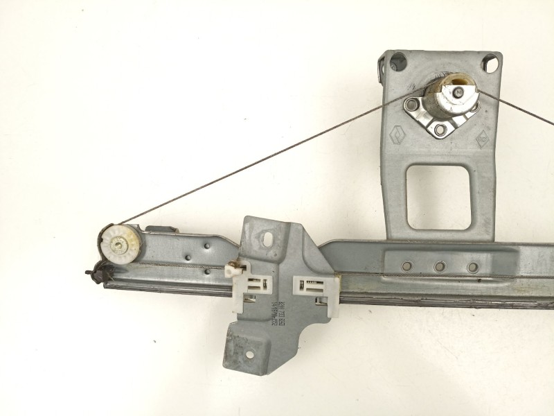 Recambio de elevalunas delantero izquierdo para dacia sandero 1.5 g (75 cv) referencia OEM IAM 82007338260  