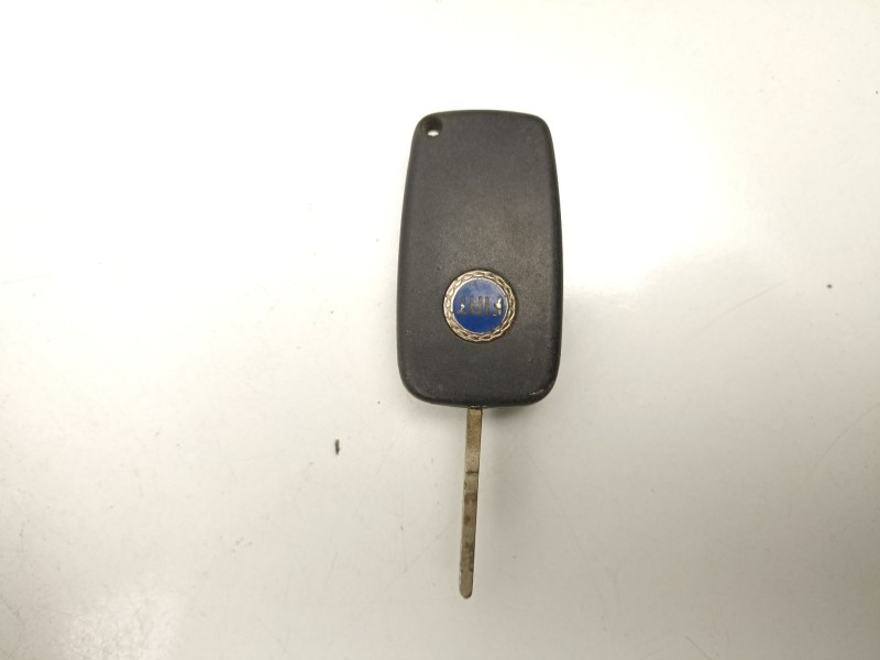 Recambio de conmutador de arranque para fiat punto 1.9 jtd referencia OEM IAM 51813197  