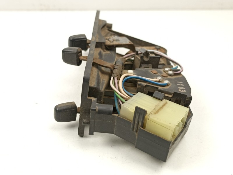 Recambio de mandos calefaccion aire para piaggio porter 1.4 d lombardini referencia OEM IAM 1391975  