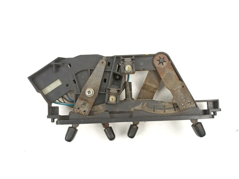Recambio de mandos calefaccion aire para piaggio porter 1.4 d lombardini referencia OEM IAM 1391975  