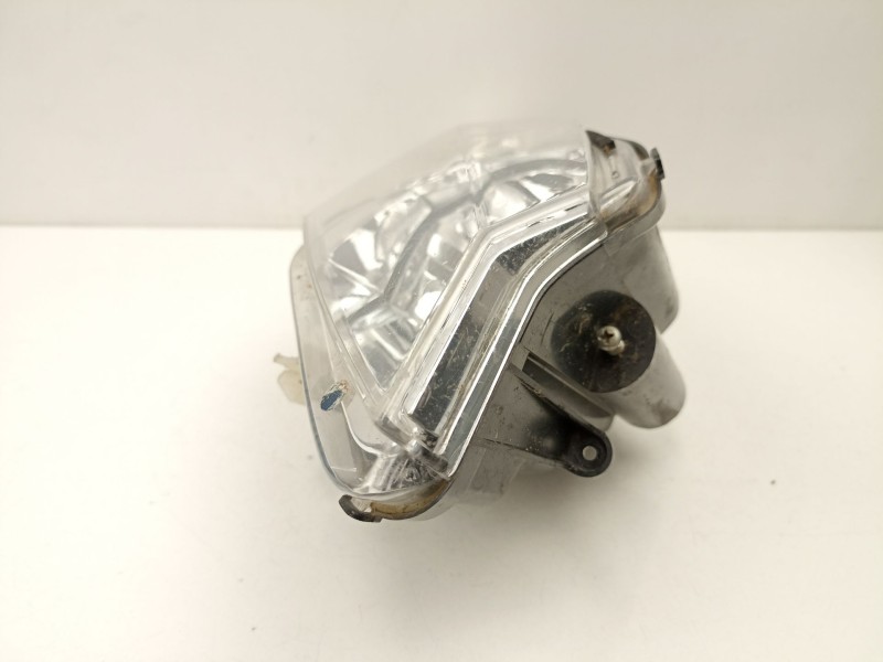 Recambio de faro izquierdo para peugeot satelis satelis 250 (j2) referencia OEM IAM 766941  
