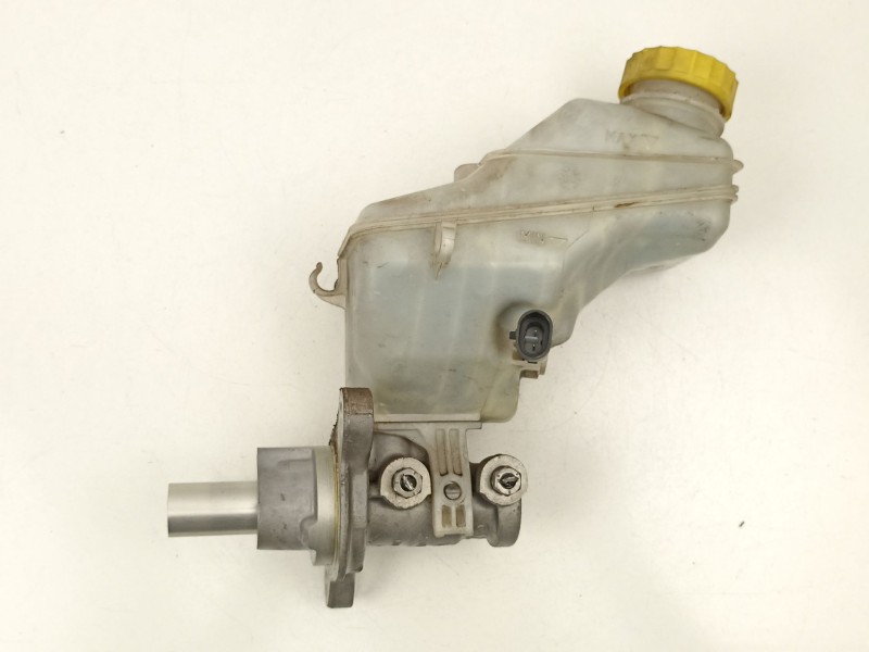 Recambio de bomba de freno para fiat punto 1.9 jtd referencia OEM IAM 77365715  