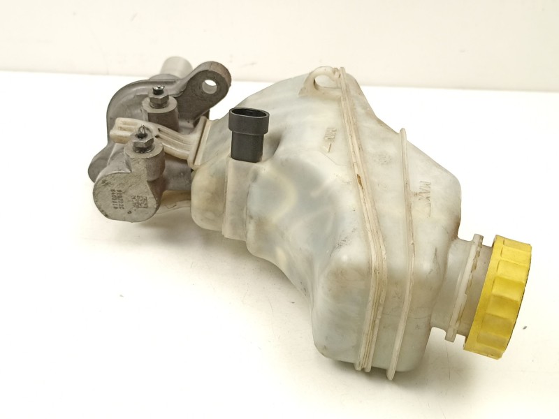 Recambio de bomba de freno para fiat punto 1.9 jtd referencia OEM IAM 77365715  