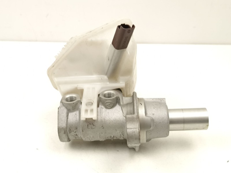 Recambio de bomba de freno para citroën c4 ii (nc_) 1.2 thp 110 referencia OEM IAM 4601Y4  