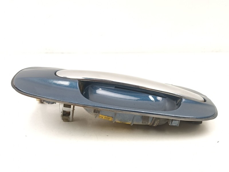 Recambio de manilla trasera derecha para hyundai trajet (fo) 2.0 crdi referencia OEM IAM 836603A031  