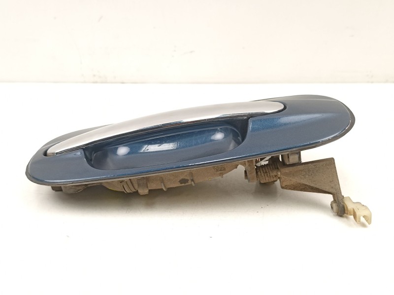 Recambio de manilla trasera derecha para hyundai trajet (fo) 2.0 crdi referencia OEM IAM 836603A031  