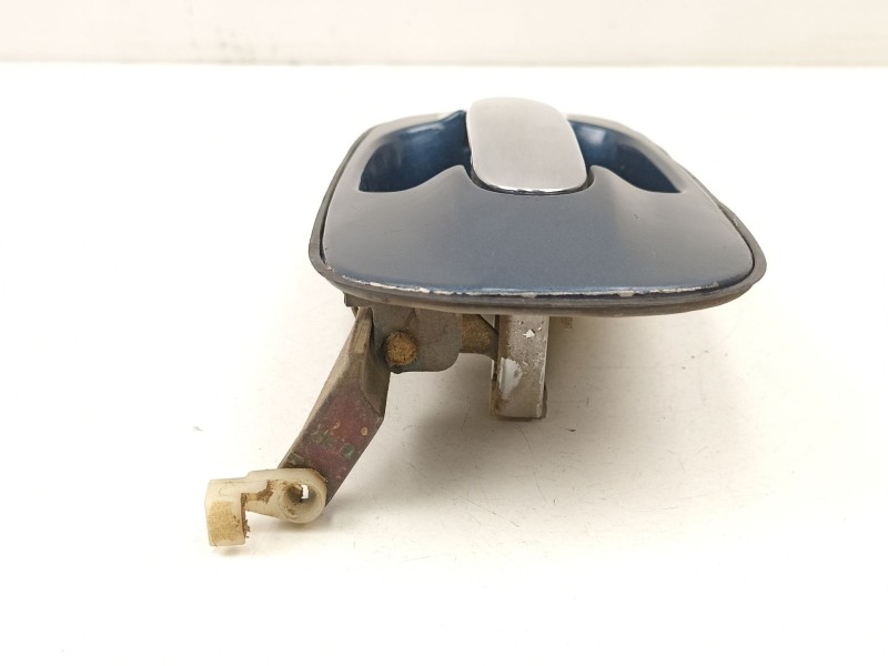 Recambio de manilla trasera derecha para hyundai trajet (fo) 2.0 crdi referencia OEM IAM 836603A031  