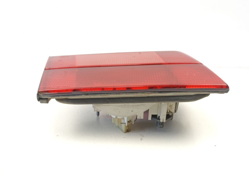 Recambio de piloto porton izquierdo para bmw 5 (e34) 525 td referencia OEM IAM 63211384011  