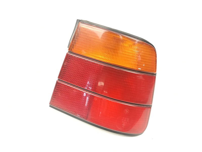 Recambio de piloto trasero derecho para bmw 5 (e34) 525 td referencia OEM IAM 63211384010  