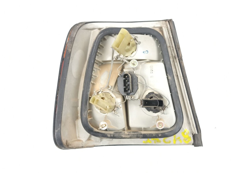 Recambio de piloto trasero derecho para bmw 5 (e34) 525 td referencia OEM IAM 63211384010  