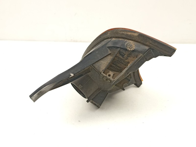 Recambio de piloto delantero izquierdo para bmw 5 (e34) 525 td referencia OEM IAM 63131384033  