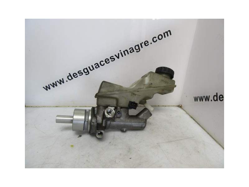 Recambio de bomba de freno para toyota avensis station wagon (_t25_) 2.2 d-cat (adt251_) referencia OEM IAM   