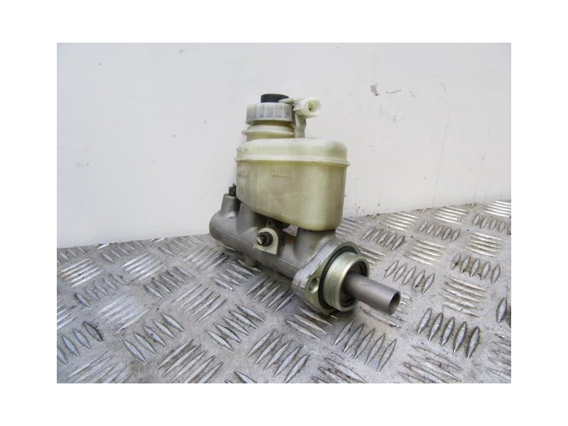 Recambio de bomba de freno : toyota avensis : 2.0 d (89,73cv) [1999] para toyota avensis 2.0 d referencia OEM IAM   