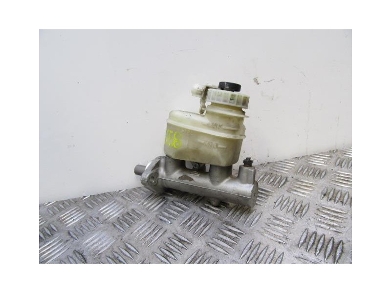 Recambio de bomba de freno : toyota avensis : 2.0 d (89,73cv) [1999] para toyota avensis 2.0 d referencia OEM IAM   