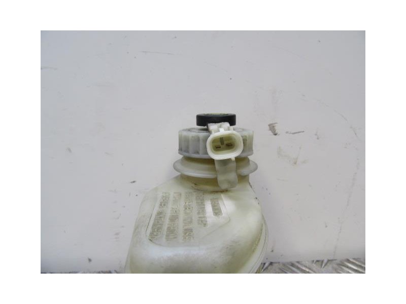 Recambio de bomba de freno : toyota avensis : 2.0 d (89,73cv) [1999] para toyota avensis 2.0 d referencia OEM IAM   