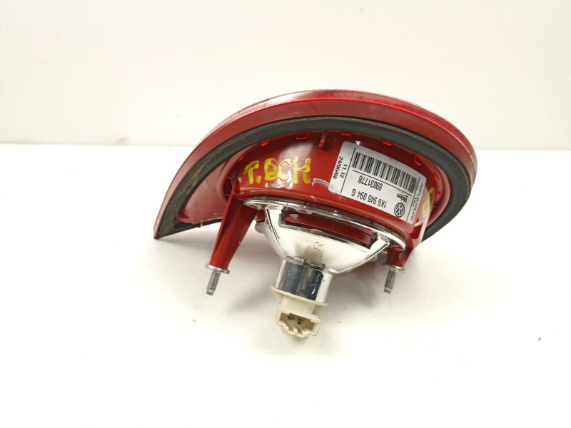 Recambio de piloto porton derecho para volkswagen golf v (1k1) 1.9 tdi referencia OEM IAM 1K6945094G 89031778 