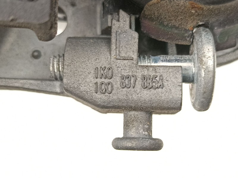 Recambio de manilla trasera izquierda para volkswagen golf v (1k1) 1.9 tdi referencia OEM IAM 1K0837885A  
