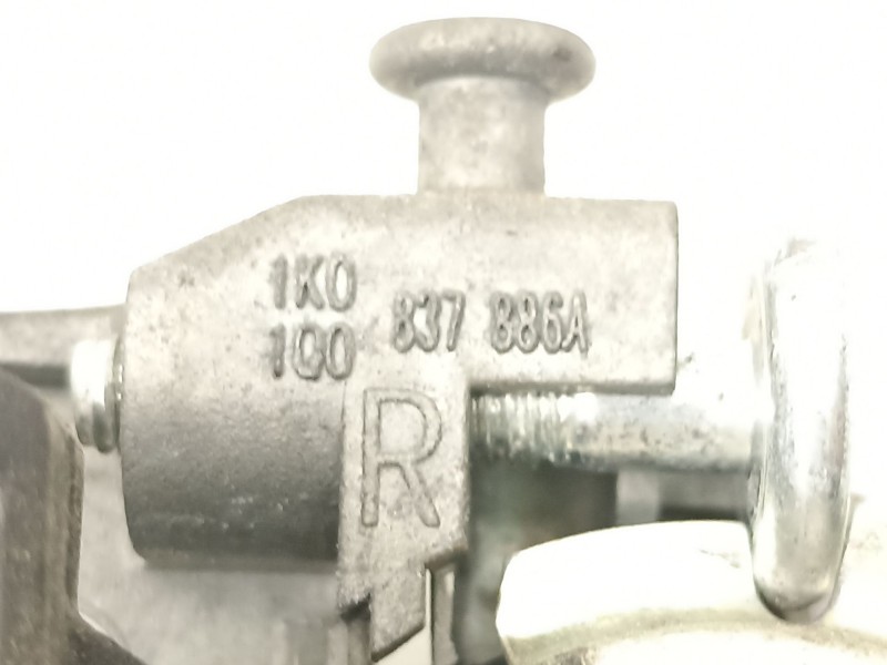 Recambio de manilla delantera derecha para volkswagen golf v (1k1) 1.9 tdi referencia OEM IAM 1K0837886A  