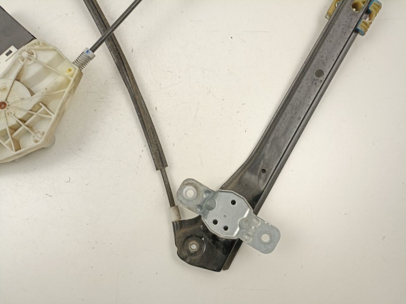 Recambio de elevalunas delantero derecho para volkswagen golf v (1k1) 1.9 tdi referencia OEM IAM 1K4837402S  1K0959792J