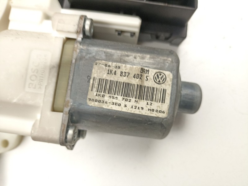 Recambio de elevalunas delantero derecho para volkswagen golf v (1k1) 1.9 tdi referencia OEM IAM 1K4837402S  1K0959792J