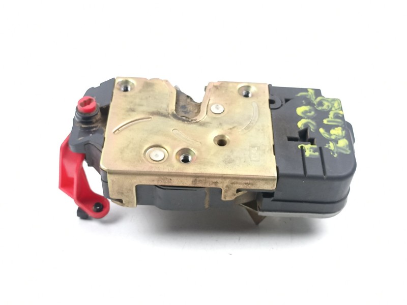 Recambio de cerradura puerta trasera derecha para citroën xsara (n1) 1.6 16v referencia OEM IAM 913884  