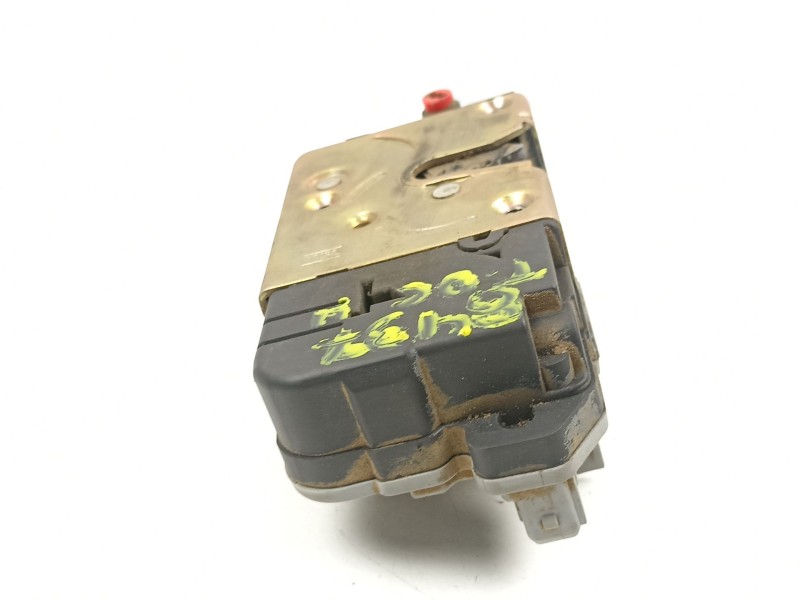 Recambio de cerradura puerta trasera derecha para citroën xsara (n1) 1.6 16v referencia OEM IAM 913884  