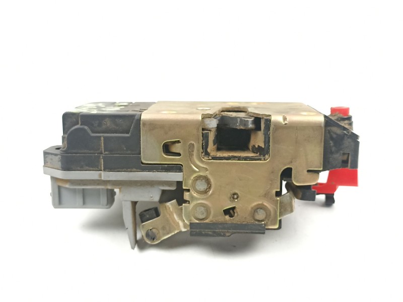 Recambio de cerradura puerta trasera derecha para citroën xsara (n1) 1.6 16v referencia OEM IAM 913884  