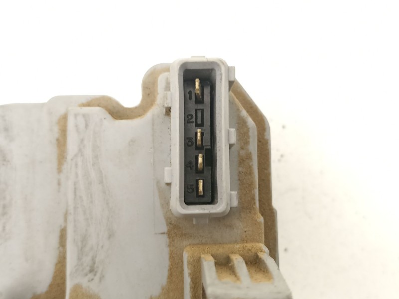 Recambio de cerradura puerta trasera derecha para citroën xsara (n1) 1.6 16v referencia OEM IAM 913884  