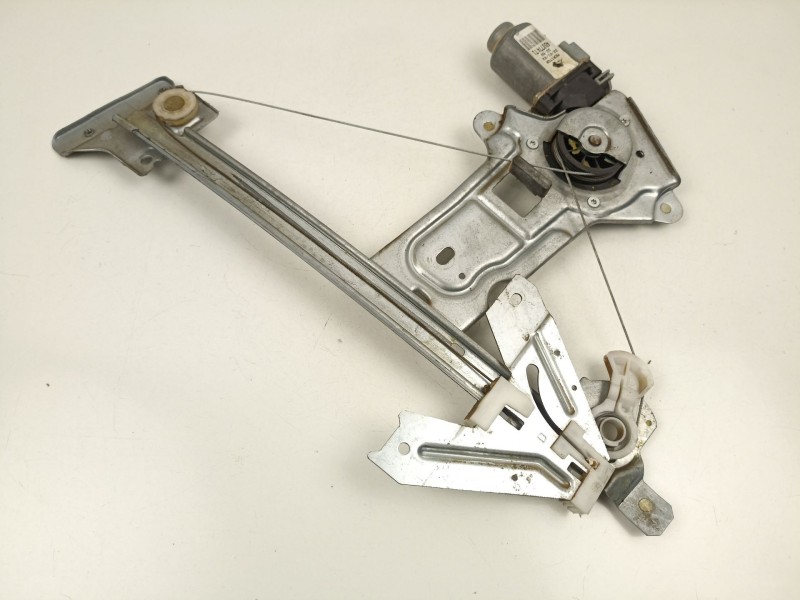 Recambio de elevalunas trasero derecho para citroën xsara (n1) 1.6 16v referencia OEM IAM 922483  