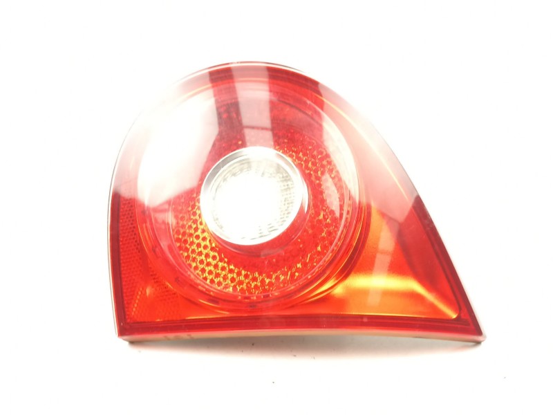 Recambio de piloto porton derecho para volkswagen golf 2.0 tdi referencia OEM IAM 1K6945094G 89031778 