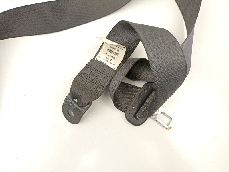 Recambio de cinturon seguridad trasero derecho para opel insignia 2.0 cdti ( 160 cv ) referencia OEM IAM 13288436  