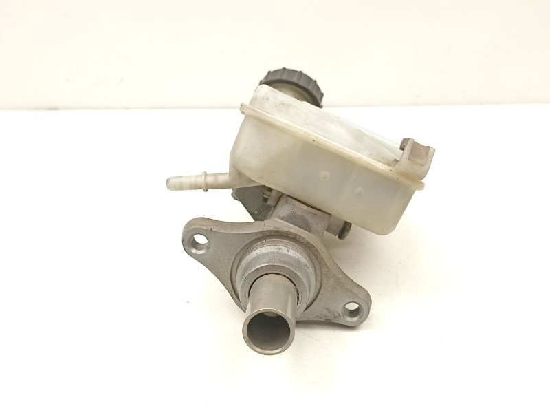 Recambio de bomba de freno para ford fiesta referencia OEM IAM 4S612140KF  