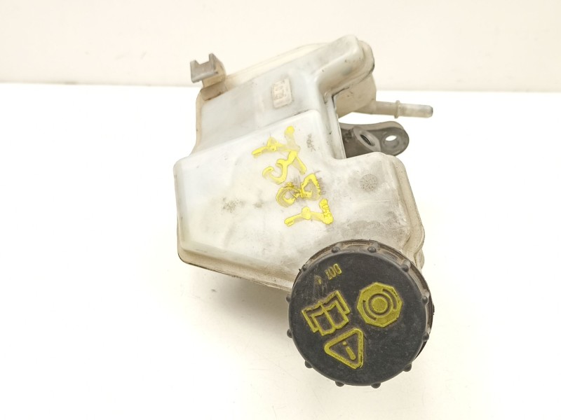 Recambio de bomba de freno para ford fiesta referencia OEM IAM 4S612140KF  