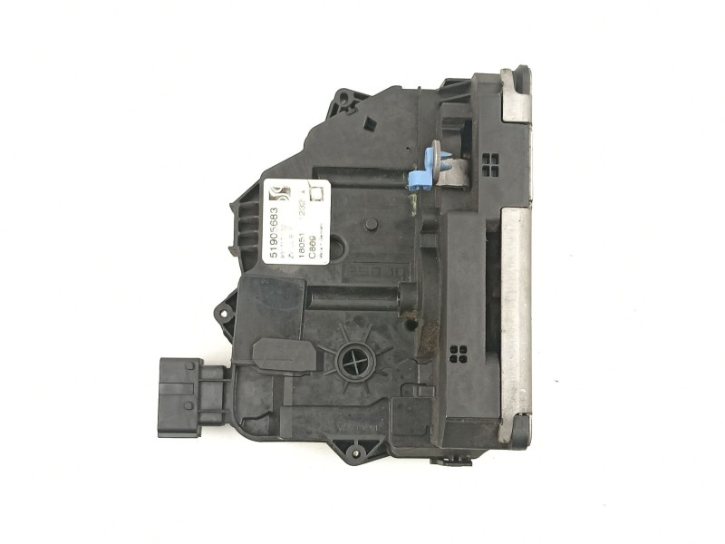 Recambio de cerradura puerta delantera derecha para fiat punto 1.3 td referencia OEM IAM 51905683  