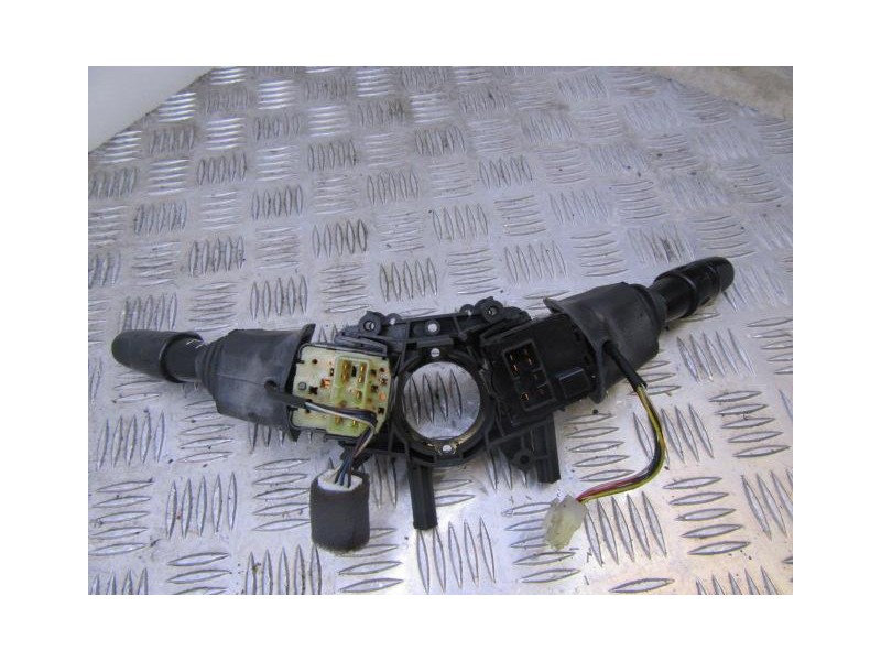 Recambio de mando luces y limpias : chevrolet nubira : 1.5 crdi [2007] para chevrolet nubira 1.5 crdi referencia OEM IAM   