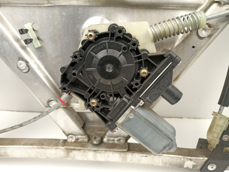 Recambio de elevalunas delantero derecho para audi tt (8n3) 1.8 t referencia OEM IAM 8N8837730  