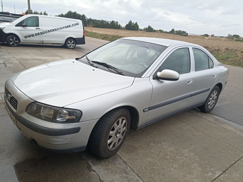 volvo s60 i (384) del año 2000