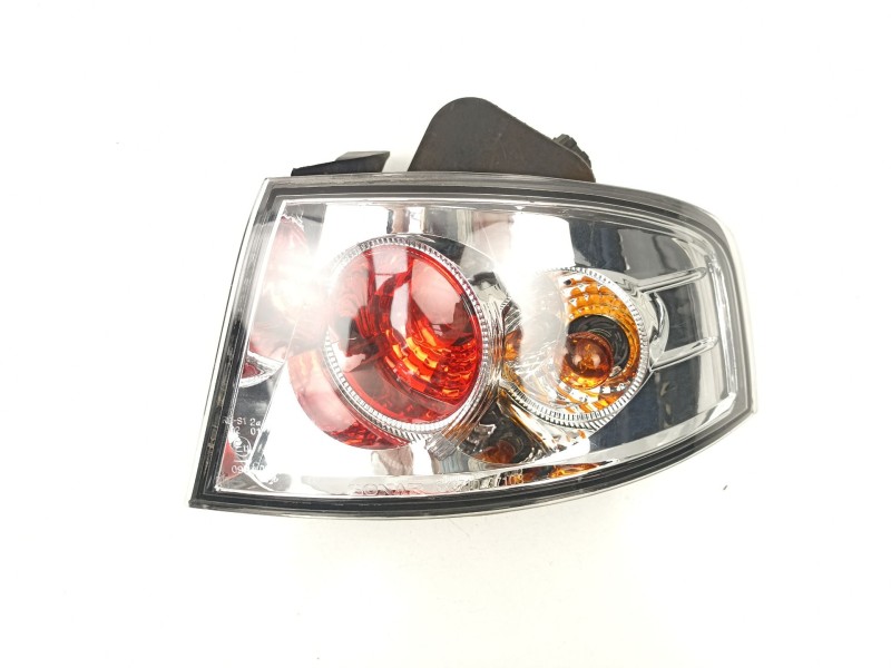 Recambio de piloto trasero derecho para seat ibiza iii (6l1) 1.9 tdi referencia OEM IAM 6L6945112B  