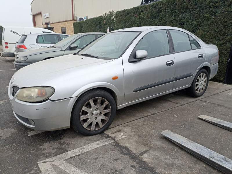 nissan almera ii hatchback (n16) del año 2003