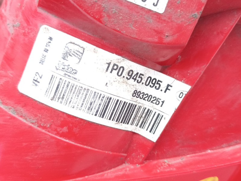 Recambio de piloto trasero izquierdo para seat leon (1p1) 1.6 tdi referencia OEM IAM 1P0945095F 89320251 