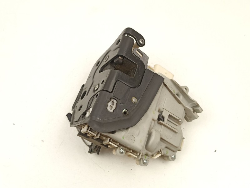 Recambio de cerradura puerta delantera derecha para seat leon (1p1) 1.6 tdi referencia OEM IAM 1P1837016B  