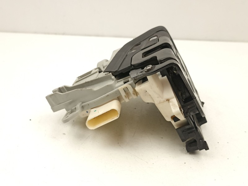 Recambio de cerradura puerta delantera derecha para seat leon (1p1) 1.6 tdi referencia OEM IAM 1P1837016B  